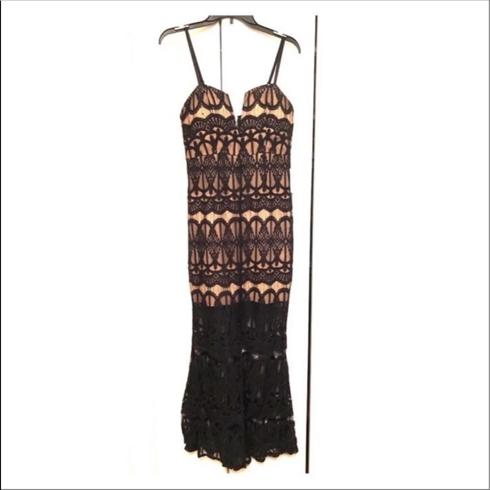 Beautiful Venus Lace Formal Cocktail Gown Dress
